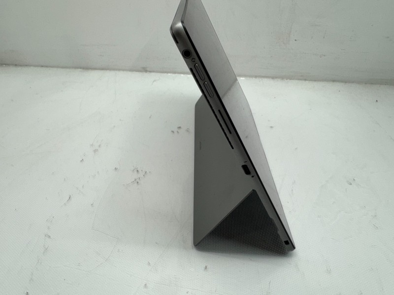 Latitude 7320 Detachable Intel i5-1140G7@1.1GHz 16GB 256G W/AC Win 11 **READ* gallery