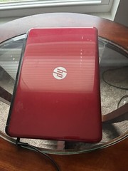 HP 15-FD0083WM 15″ 128GB SSD Intel Pentium N200 1.1GHz 4GB RAM) Laptop – Red