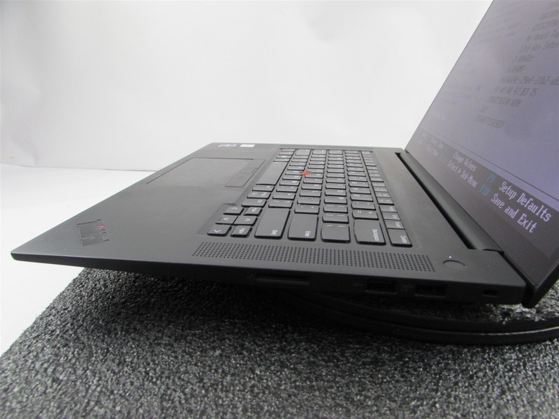 LENOVO THINKPAD P1 (GEN 5) TOUCH i7-12800H 512GB 16GB RAM RTX A1000 WIN 11 gallery