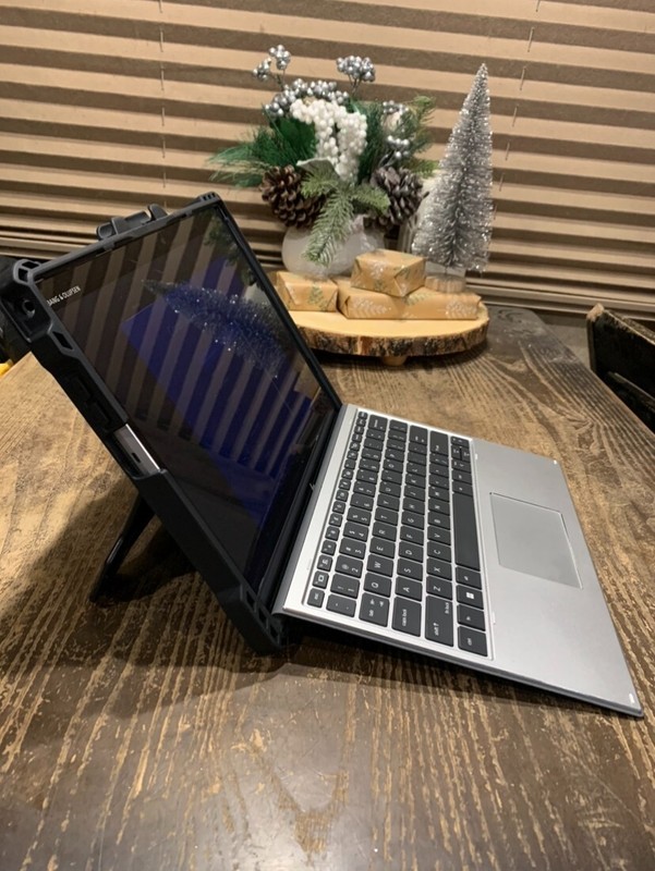 Open box/New/Unused HP Elite x2 G8 gallery