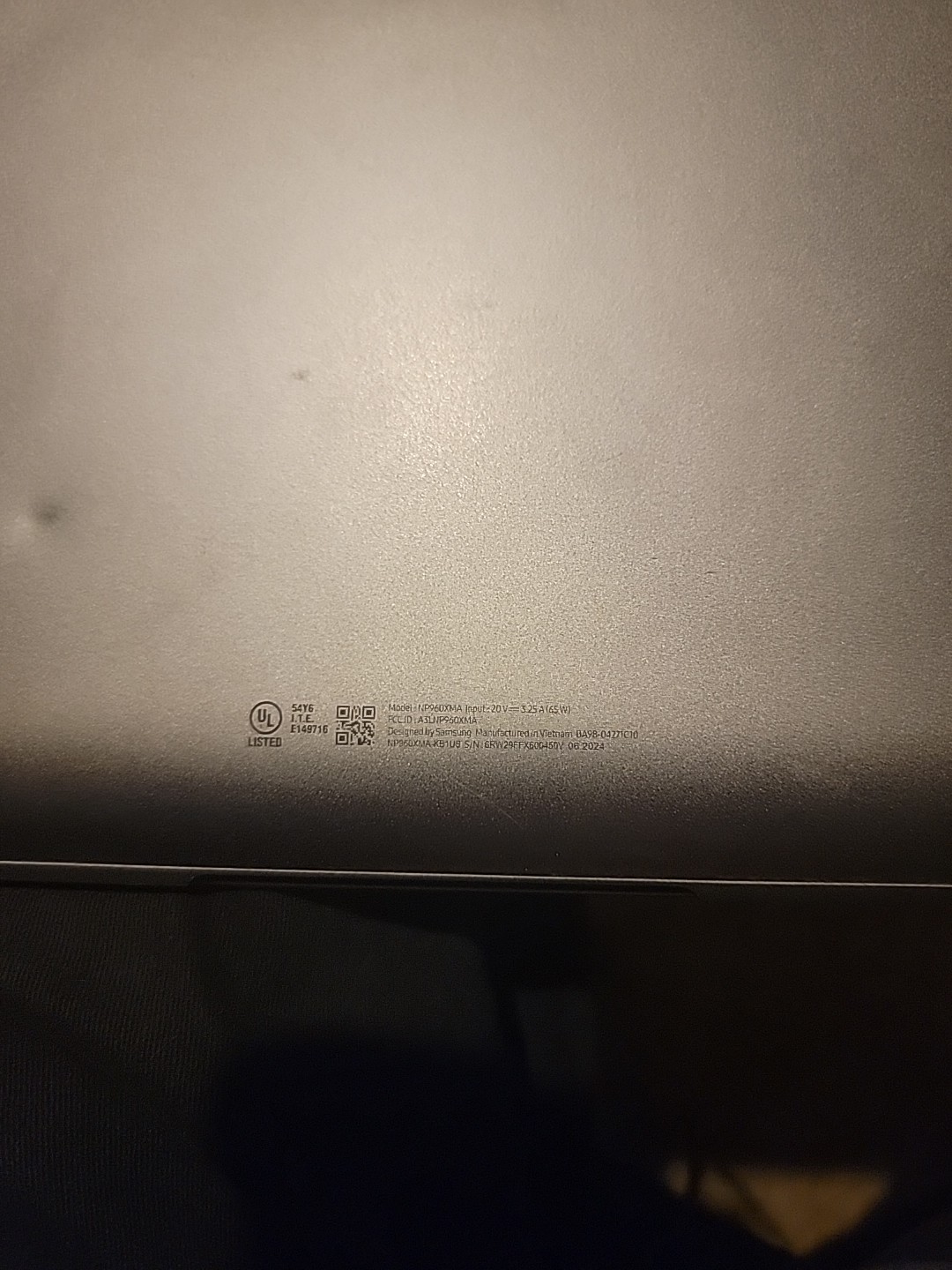 Samsung Galaxy Book4 Edge NP960XMA 16" Snapdragon X Elite 3.4GHz 16GB RAM 512GB gallery