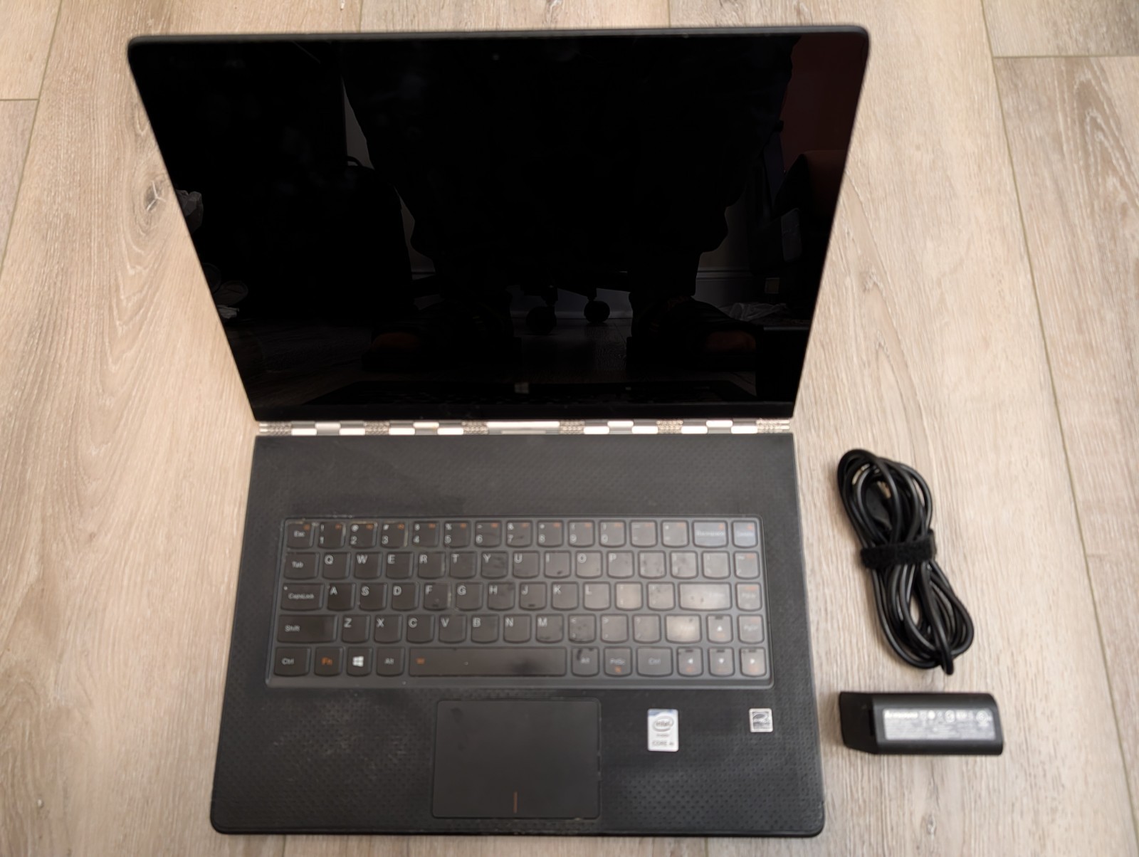Lenovo Yoga 3 Pro 1370 13.3" QHD+ Touch Laptop M-5Y70 1.10GHz 8GB RAM 512GB SSD gallery