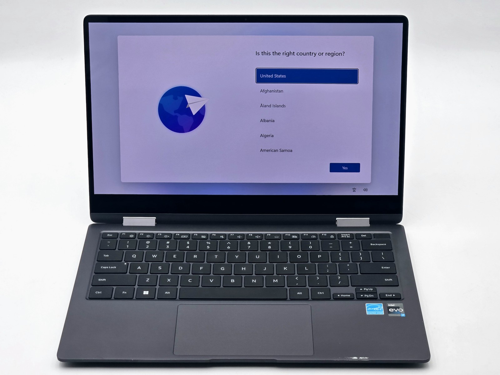 Samsung Galaxy Book2 360 2-in-1 13" FHD Touch I7-1255U 512GB SSD 16GB W11 FPR gallery