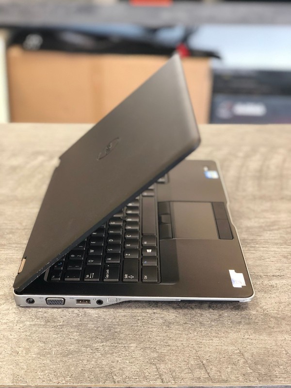 Dell Latitude E6430u 14" i5 Processor, 512GB SSD, 16GB RAM Windows 7 Slim Light gallery
