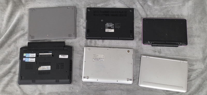 LOT OF 6 LAPTOPS/CHROMEBOOKS - SAMSUNG - DELL - ACCER- HP - RCA UNTESTED PARTS gallery