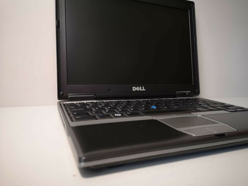 Dell Latitude D430 Core 2 Duo U7500 1.06Ghz 2GB RAM 1280x800px Windows 7 Pro gallery