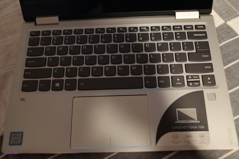 1TB SSD 4K 2-in-1 Touchscreen Lenovo Yoga 720 13" i7-8550U 16GB gallery