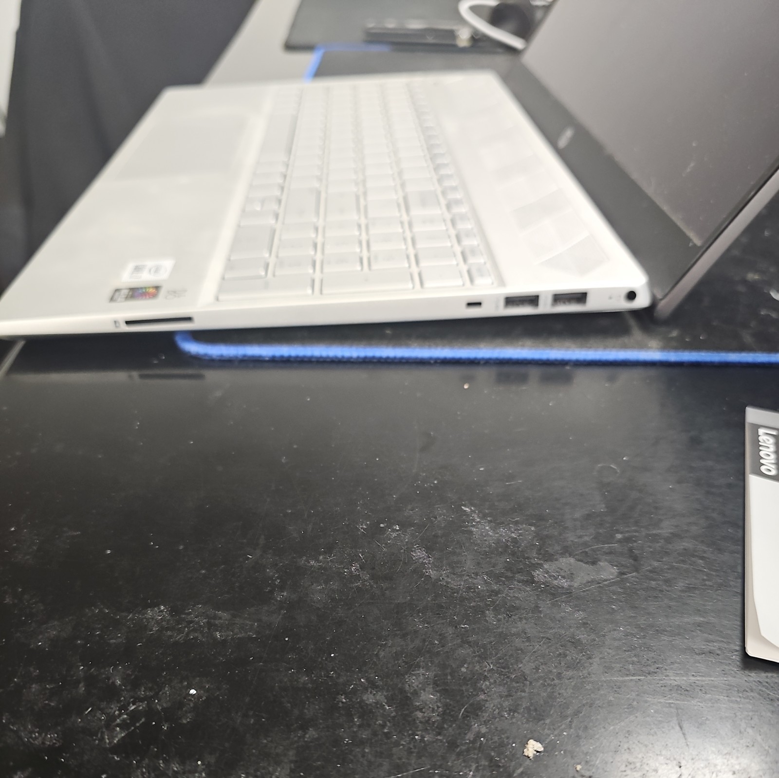 HP Pavilion 15T-CS300 15.6" 16GB 512GB Intel Core i7-1065G7 WIN11H, Mineral Silv gallery