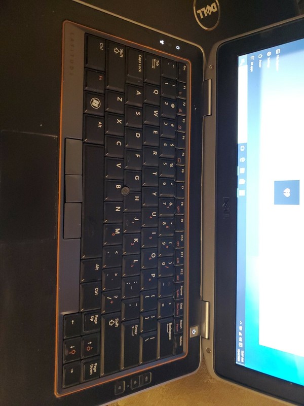 Dell Latitude E6320 Laptop 2.50GHz Intel Core i5-2520M gallery
