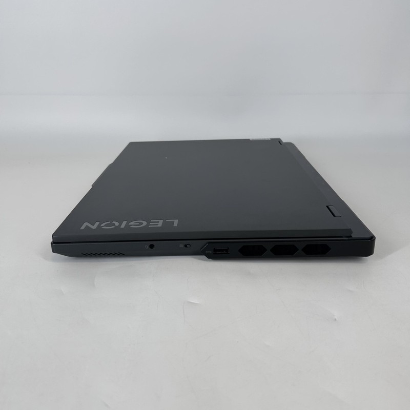 Lenovo Legion Pro 7i Gen 8 16 240Hz QHD+ 2.2GHz i9-13900HX 32GB 1TB SSD RTX 4080 gallery