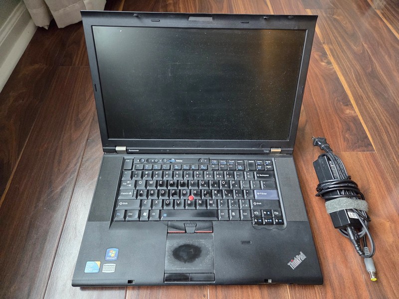 Lenovo ThinkPad T510 15" Intel i5-M560 2.6GHz 4 GB RAM 500 GB HD Windows 7 Prem gallery