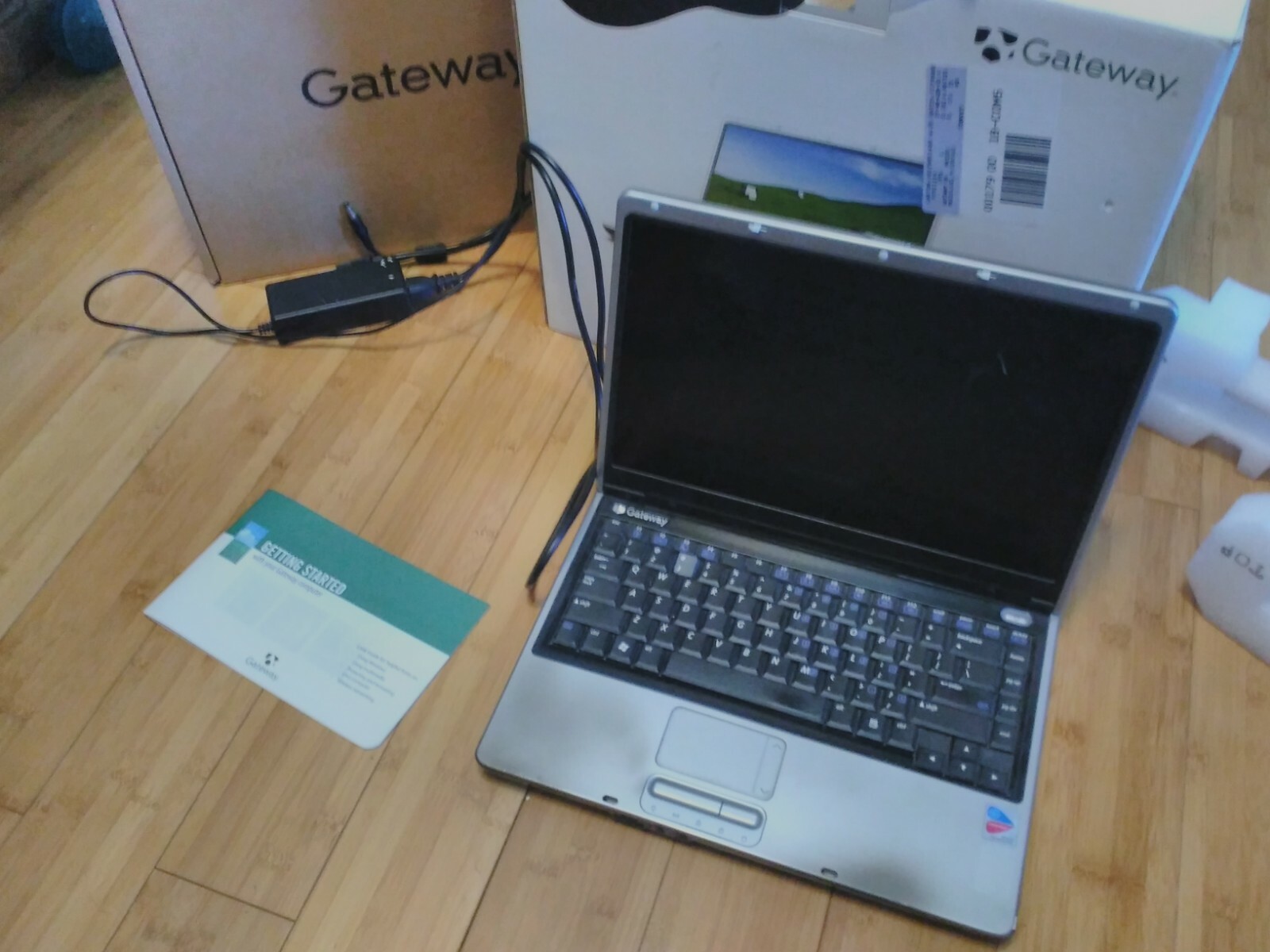 LOCAL PICKUP ONLY · Gateway MX3231 Notebook 14.1in. (60GB, 1.5GHz, 1GB) gallery