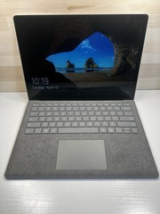 Microsoft Surface Laptop 13.5” (512 GB, Intel Core i7 7th Gen., 16 GB) -…