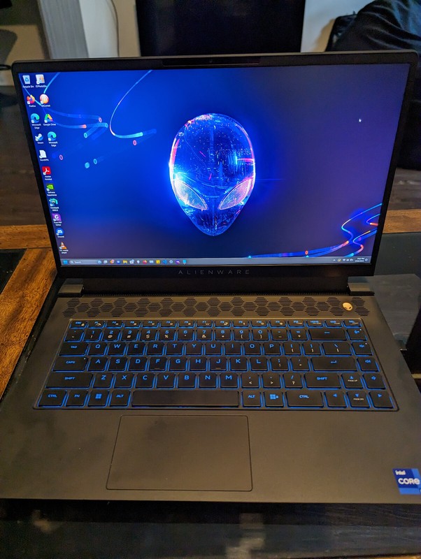 Alienware M15 R7 NVIDIA GeForce 3080 8GB GPU 16G Shared 32GB RAM Intel i9 12900H gallery
