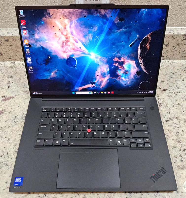 Lenovo ThinkPad P1 Gen 8 (UHD+) --- Ultra 7 255H 32GB RAM 1TB SSD RTX PRO 2000 gallery