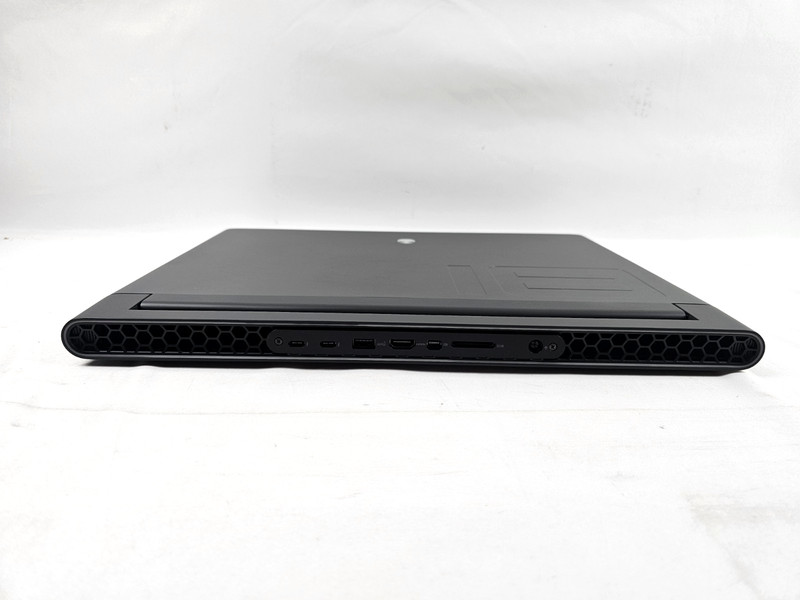 Dell Alienware M18 R2 165Hz QHD+ i9-14900HX 32GB RAM 1TB SSD RTX 4080-12GB gallery