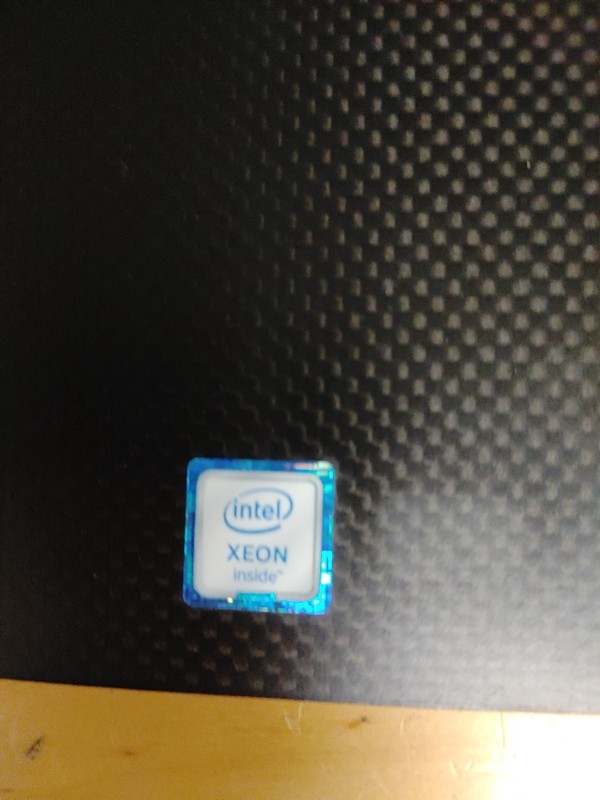 Dell Precision 5520 Xeon E3-1505M v6@3.00GHz, 32GB RAM , 512GB SSD WIN 10 gallery