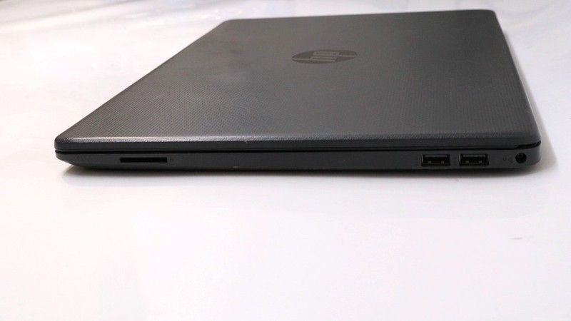 Hp 255 15.6 inch G9 Notebook PC 15" Ryzen 7 5825U 16GB 1TB READ DESC gallery