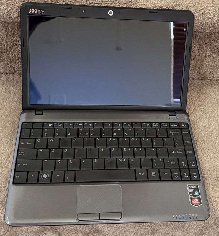 MSI Notebook Wind 12, AMD Neo MV-40, 2GB DDRII, 256GB HDD, Linux Mint XFCE gallery