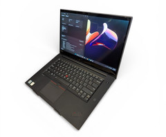 Lenovo ThinkPad P1 i7-8850H Touch 16GB RAM 512GB NVMe Quadro P1000 Win 11 Pro