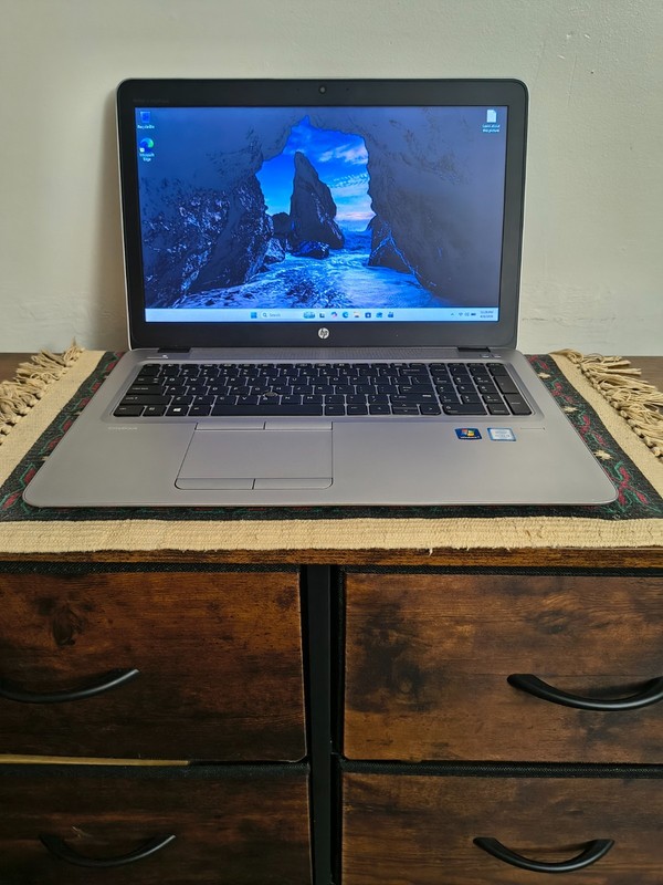 HP Elitebook 15-850 G3 Core i5-6300U12GB 240GB SSD+1TB HDD Win11Pro BKLTKB gallery
