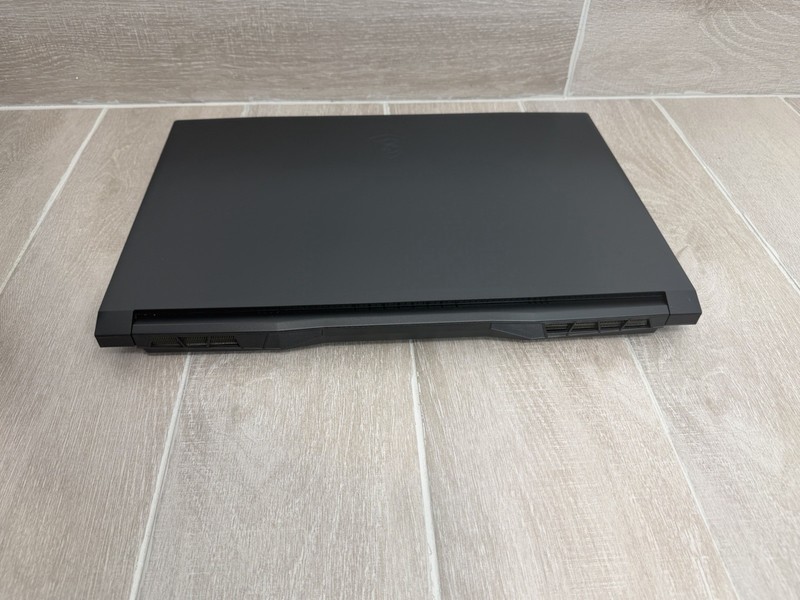 MSI Katana GF76 17" Core i7-11800H GeForce RTX 3050 16GB RAM 512GB SSD Win-11 gallery