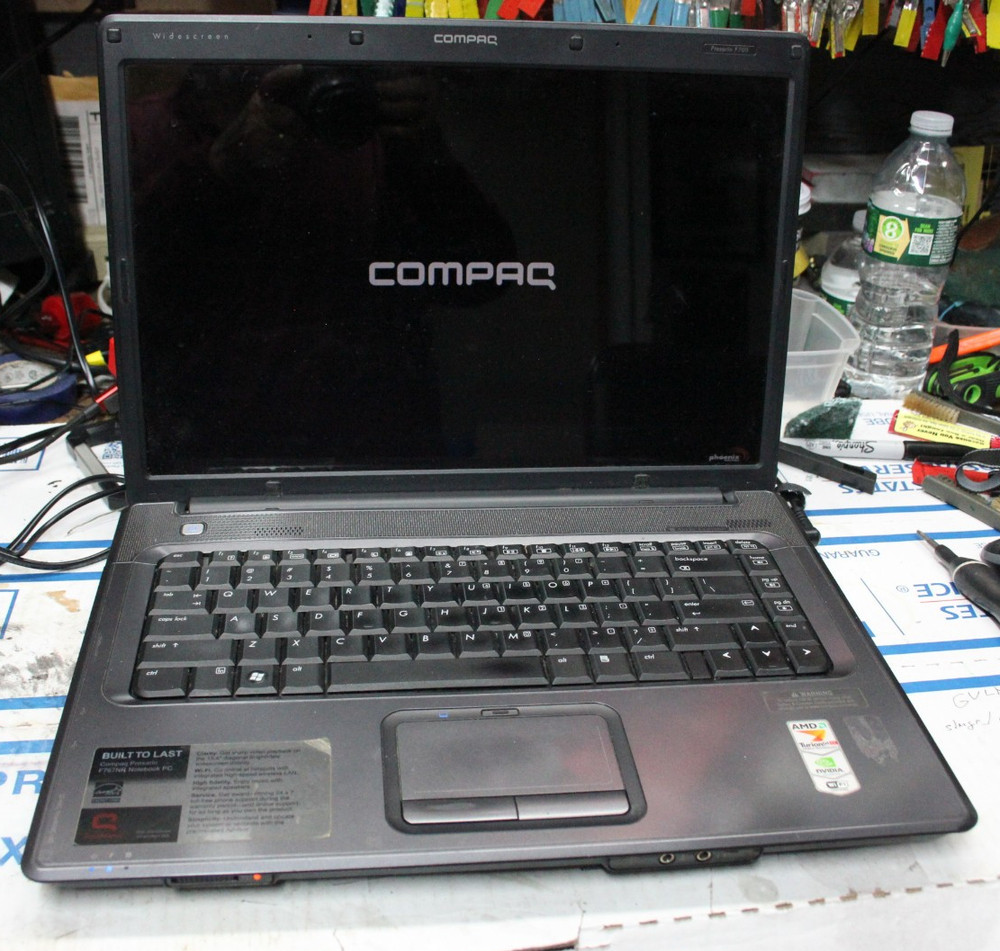 Compaq Presario F767NR AMD TURION 64 X2 1GB Ram 15.4" Display No HDD OR Cord