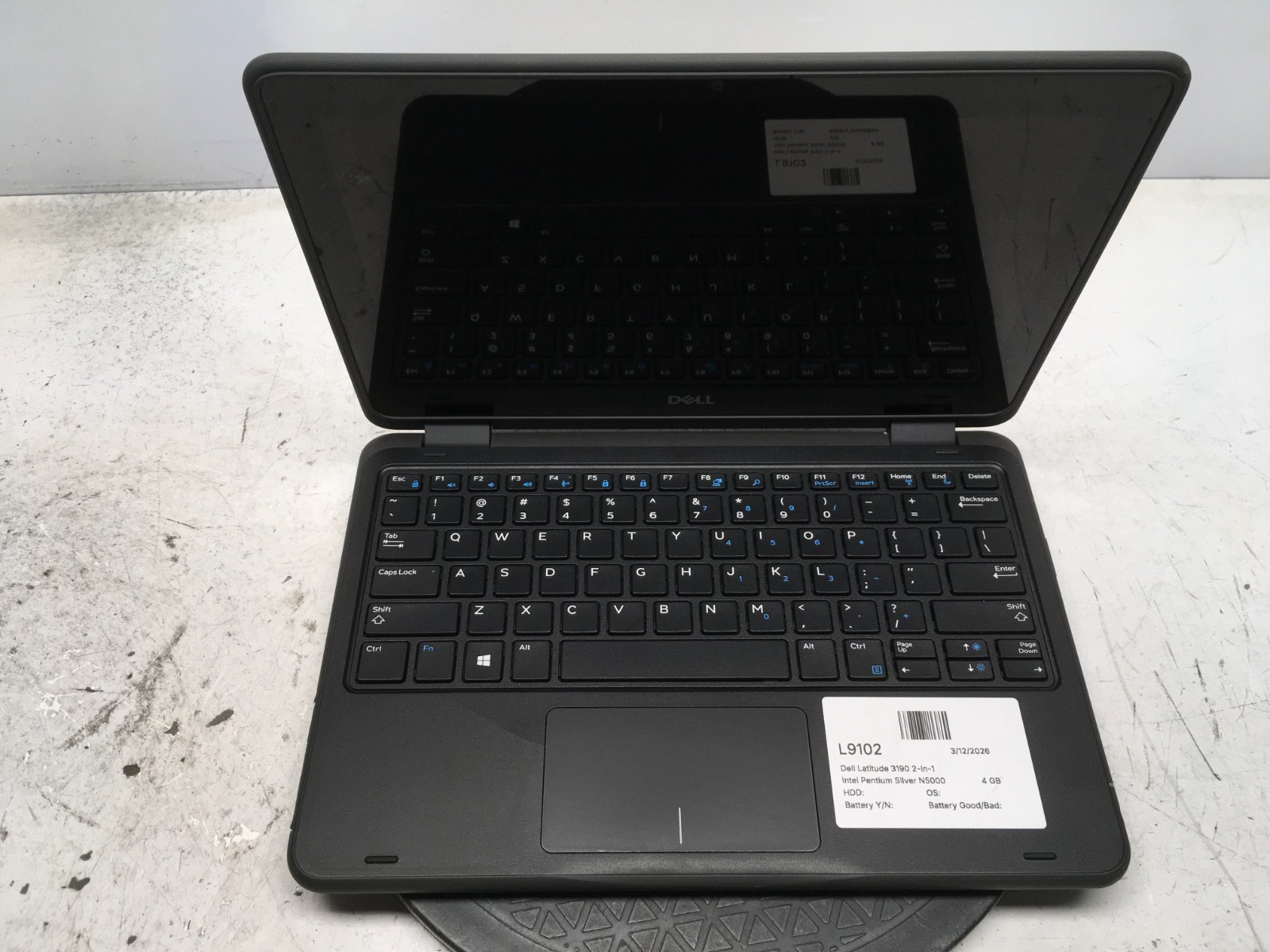 Dell Latitude 3190 2-In-1 Intel Pentium Silver N5000 1.1GHz 4 GB NO HDD gallery