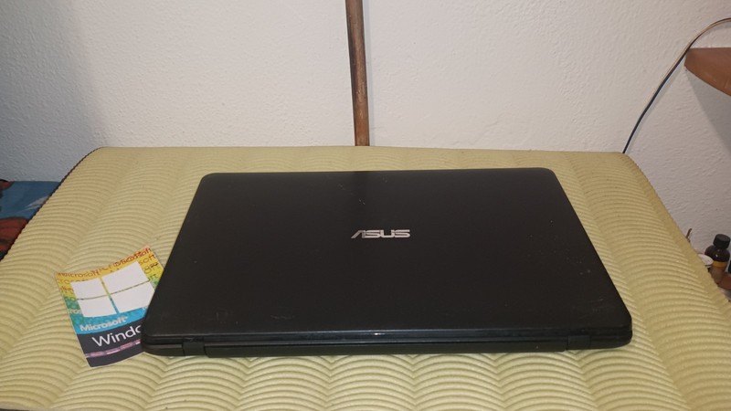 ASUS R752L i3-4030U 8gb 128GB SSD M2 17.3" 1600x900 nvidia 820m 2gb windows 11 gallery