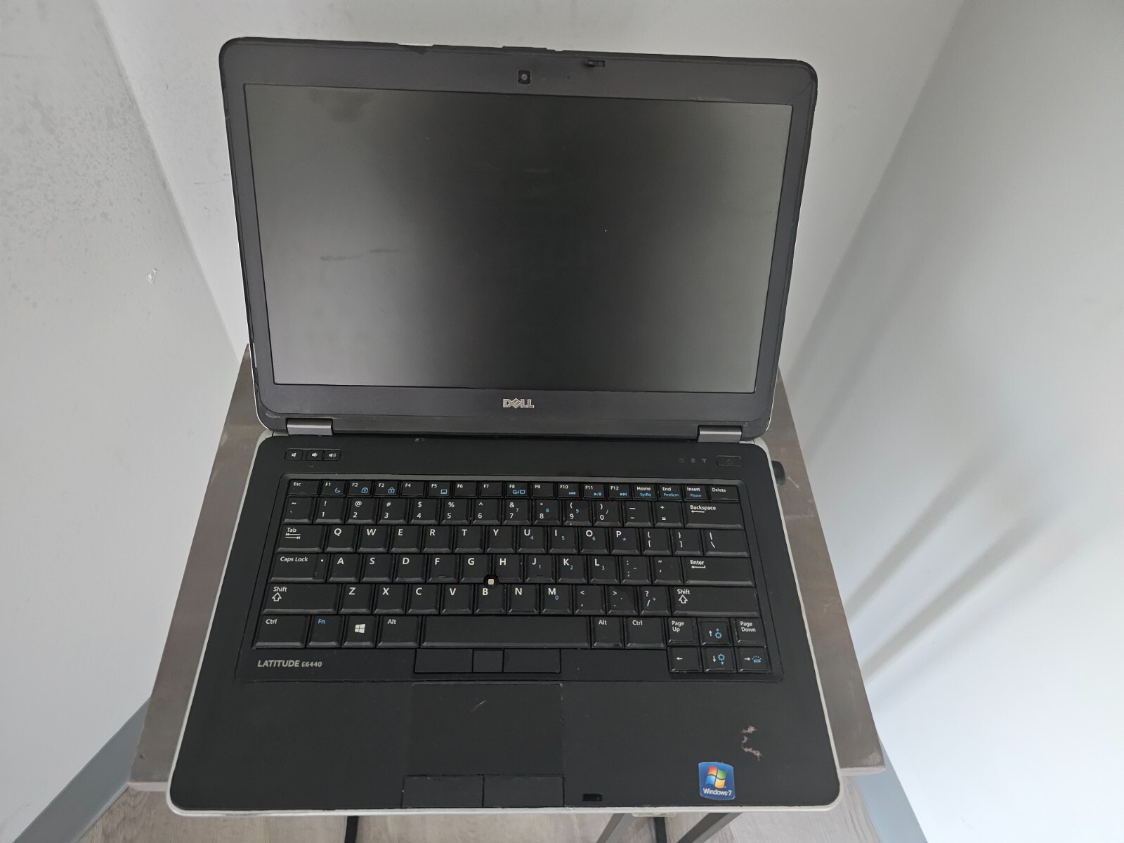 Dell Latitude E6440 Laptop Core i7-4610M 3.00 GHz for part only gallery