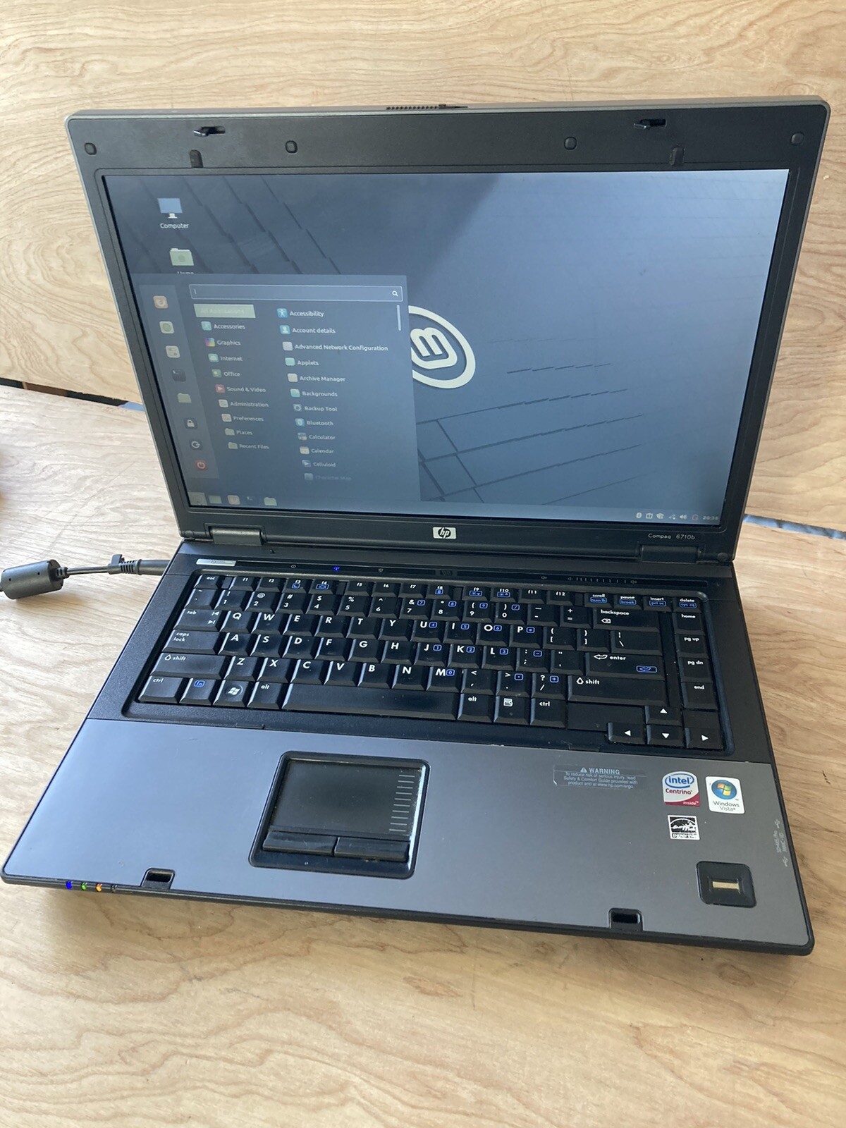 HP Compaq 6710b 15.4in. Intel core 2 Duo @2.1GHz/2Gb/120 Gb, Linux Mint gallery