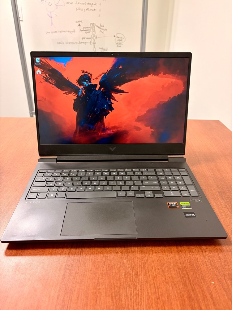 HP Victus 16.1" (1TB SSD, AMD Ryzen 5, 3.30 GHz, 6GB) Laptop - Mica Silver