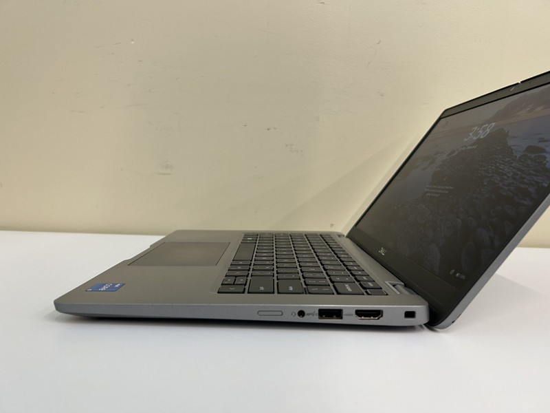 Laptop Dell Latitude 5340 12.5" Core i5-1345U @1.60Ghz 512GB SSD 32GB RAM Win 11 gallery