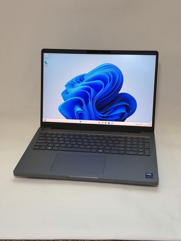 Dell Pro Max 16 Plus FHD+ Ultra 9 285HX 64GB 2TB RTX PRO 3000 gallery