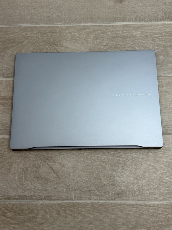 Asus Vivobook S 15 S5506M 15.6" Core Ultra 7 155H 16GB RAM 1TB NVMe SSD Win-11 gallery