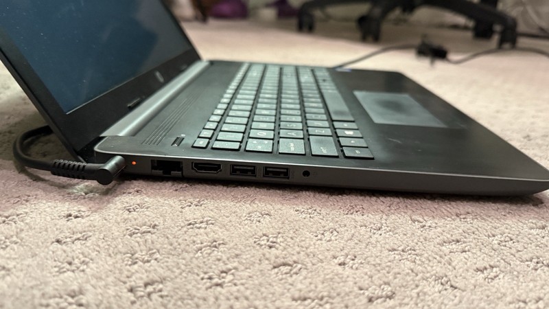 HP Notebook 15.6" Core i7 7500U 2.9GHz 8GB 1TB HDD Win10 Home Gray gallery