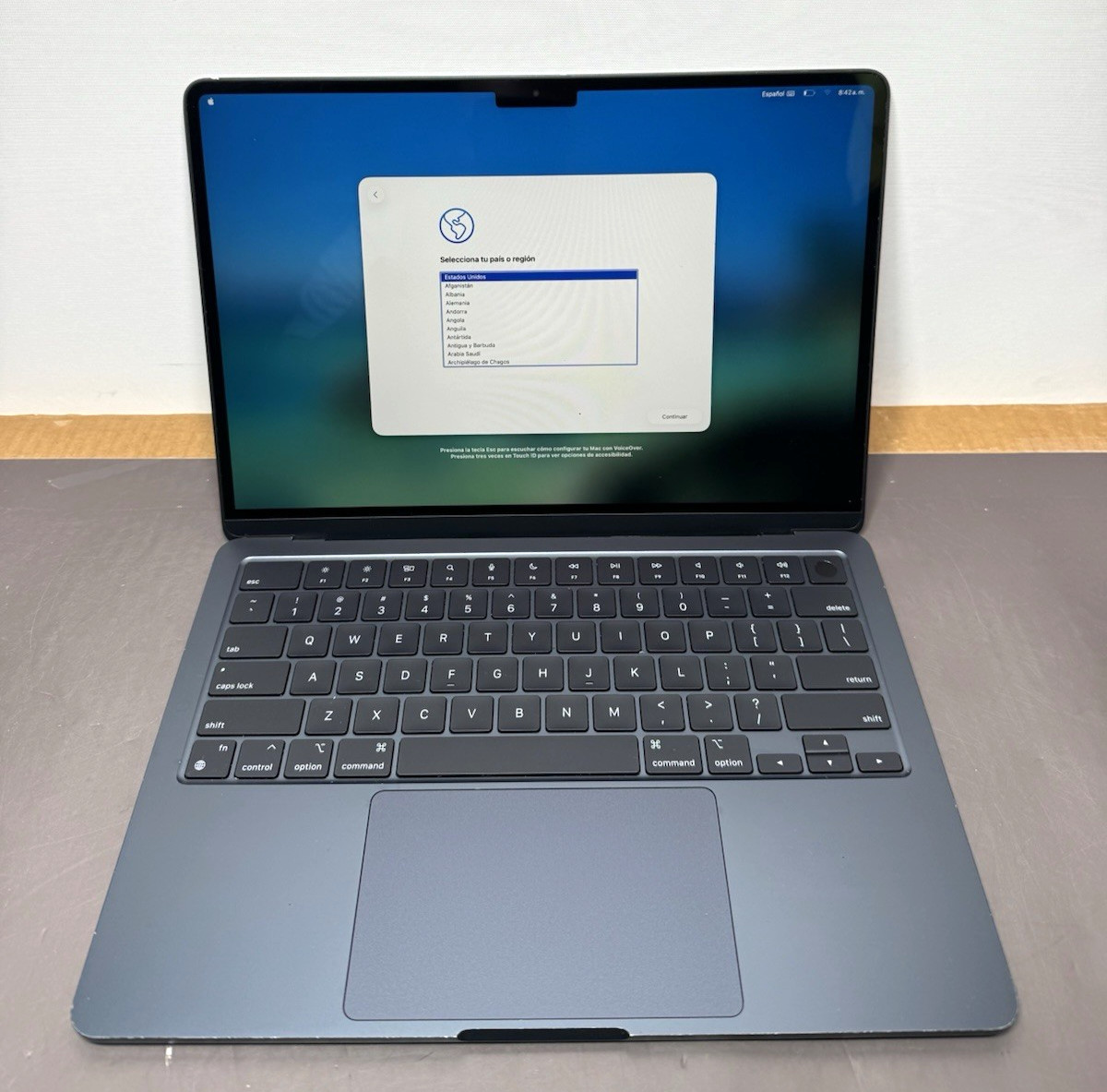 Apple Macbook Air 13.6"M2 Midnight 256GB SSD 16GB, 99% battery, MC7X4LL/A, A2681 gallery