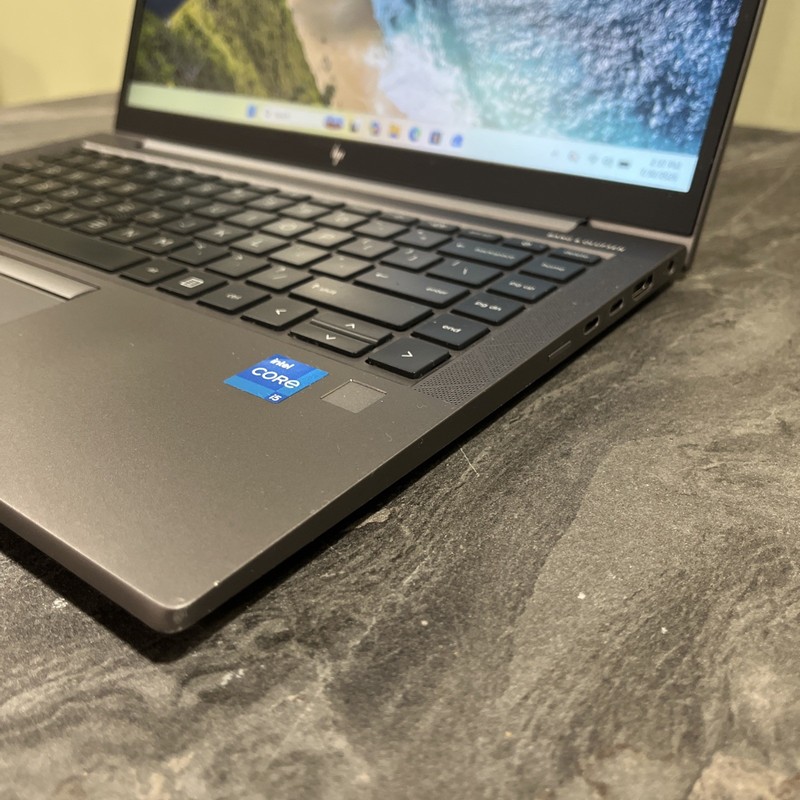 HP ZBook Firefly 14-inch G8 Core i5-1135G7@2.40GHz 256GB SSD 16GB RAM Win 11 P a gallery
