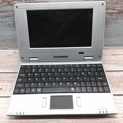 Sylvania 7″ SYNET7WID NetBook Windows Embedded CE Computer “For Parts or Repair”