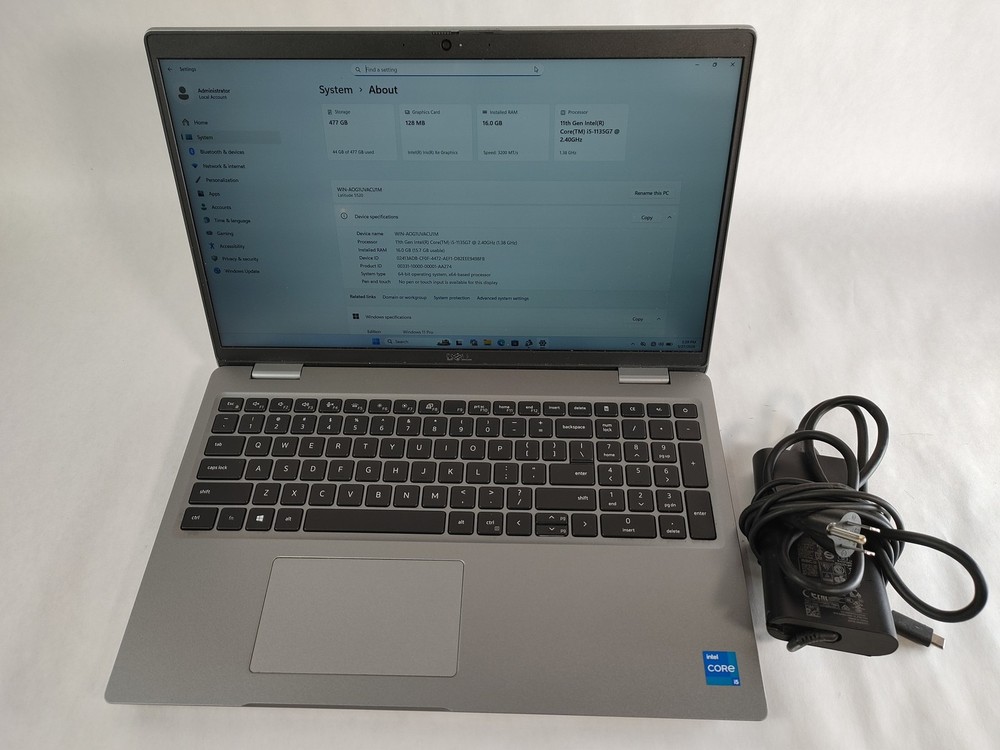 Dell Latitude 5520 Core i5-1135G7 2.40 GHz 16 GB DDR4 512 GB NVMe Windows 11 Pro