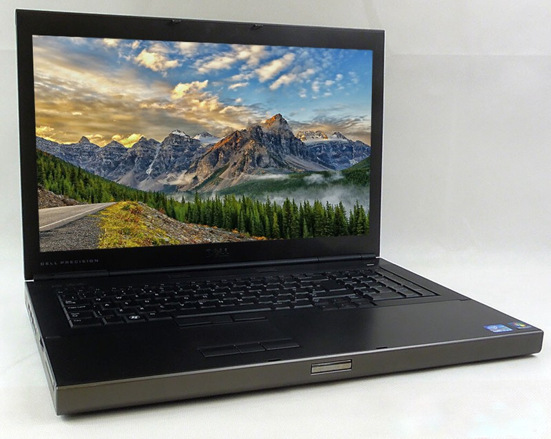 Workstation 17.3" DELL M6600 i7-Quad 2TB SSD + 2TB HDD DVDRW 32GB FHD 4000M-2GB gallery