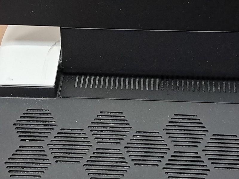 Alienware x17 R2 i9-12900H 16GB RTX 3070 - Keyboard/Mic Fail gallery