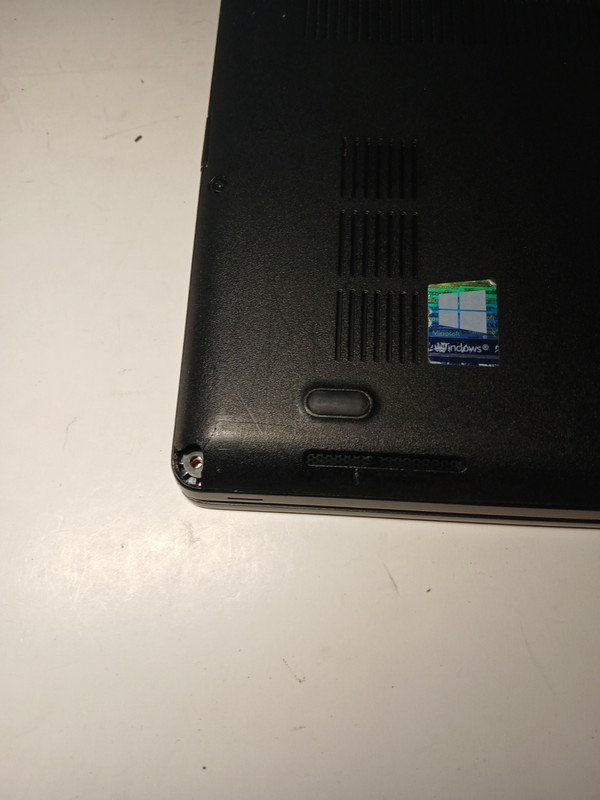 Dell Latitude 5400 14" Laptop i5-8365U 1.6GHz 4GB RAM 256GB SSD Win11 #97 gallery