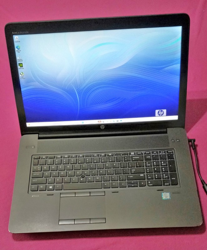 HP ZBook 17 G3 laptop I5-6440HQ 2.6-3.5Ghz 8GB 256GB SSD NVIDIA GTX 1060 AX200 gallery