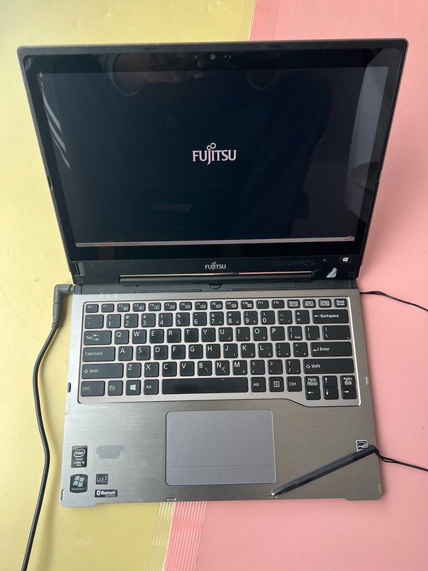 FUJITSU LIFEBOOK T904 (2 IN 1)Core i5-4300U 8GB RAM 0GB SSD WEBCAM TOUCHSCREEN gallery