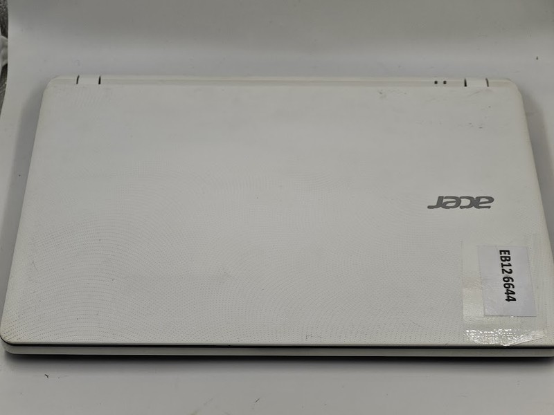 Acer Aspire ES1-331-C09Z Laptop - Used, no SSD, no OS gallery