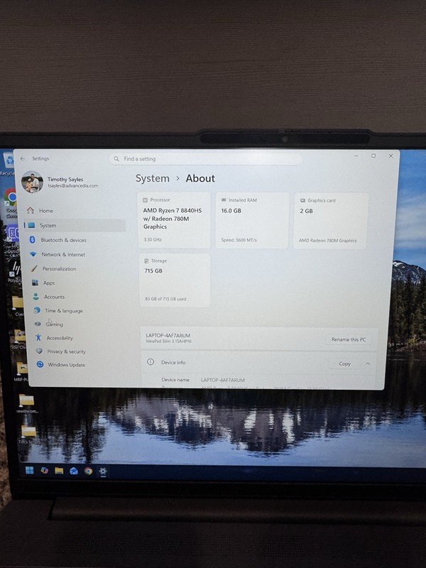 15.6” Lenovo Ideapad Slim 3 15AHP10 Ryzen 7 8840HS 16GB Ram 512GB SSD gallery