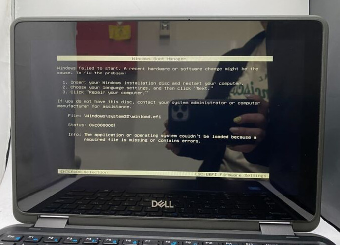 Dell Latitude 3190 2-in-1 11.6" Touch Pentium Silver N5030 4 GB RAM 128 GB SSD gallery